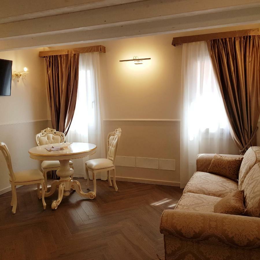 Ca' Vittoria Boutique House Apartsuite Chioggia Ngoại thất bức ảnh
